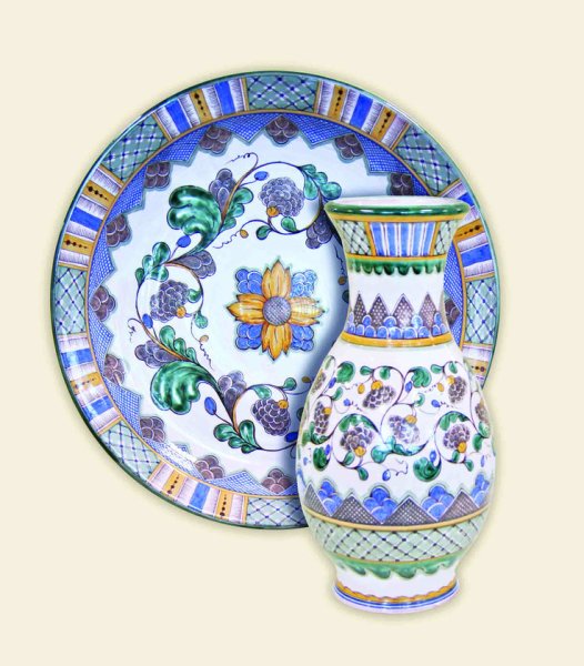 Гжельская майолика роспись