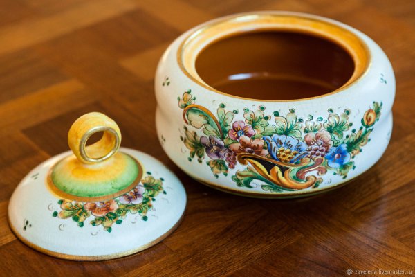 Посуда из майолики
