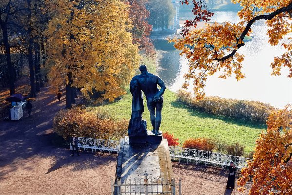Екатерининский парк осенью в Царском селе