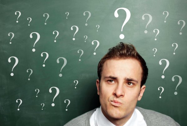 Человек решающий задачу