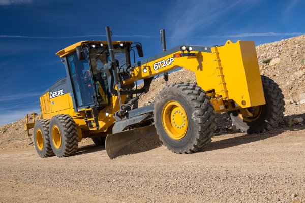 John Deere grader 6x6