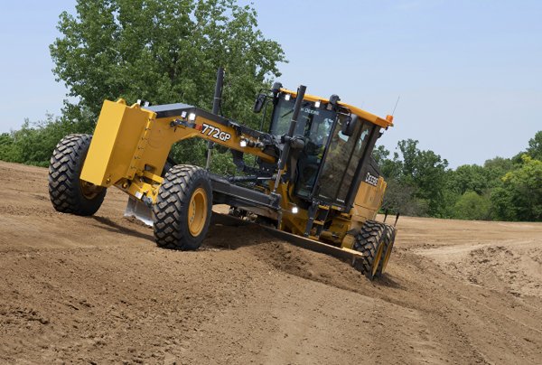 Автогрейдер John Deere 772gp
