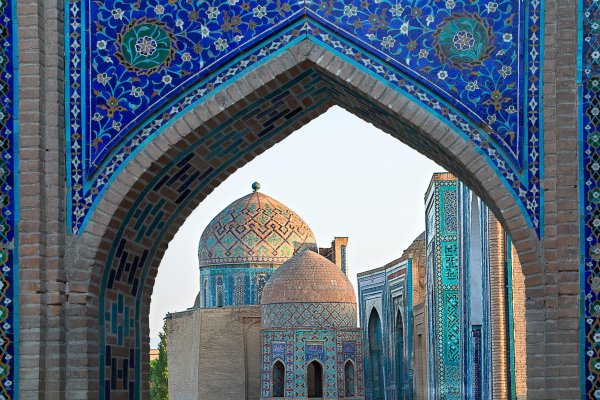 Самарканд Регистан дворец ночной