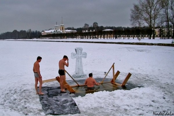 Прорубь на озере