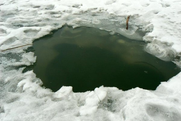 Крещение прорубь