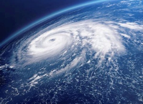 Циклоны ураганы и Торнадо