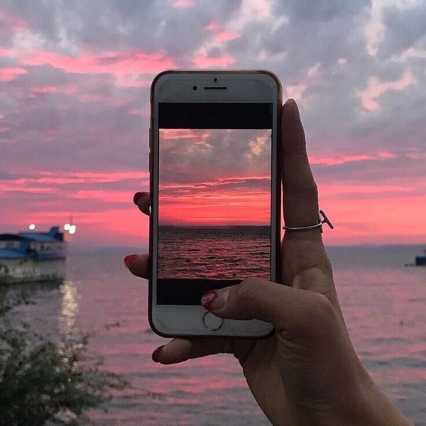 Эстетика лета в деревне с друзьями