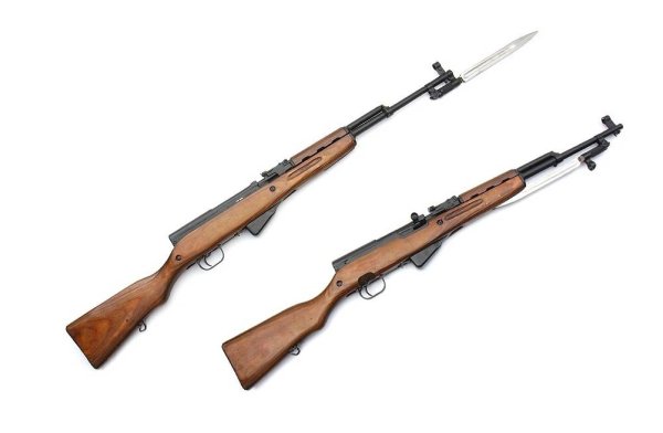 Самозарядный карабин Симонова (СКС)