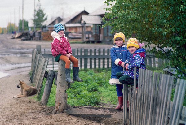 Деревенские ребятишки