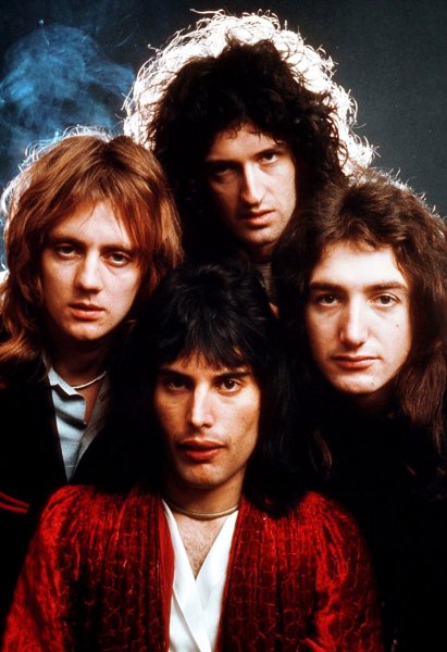 Группа Queen 2000
