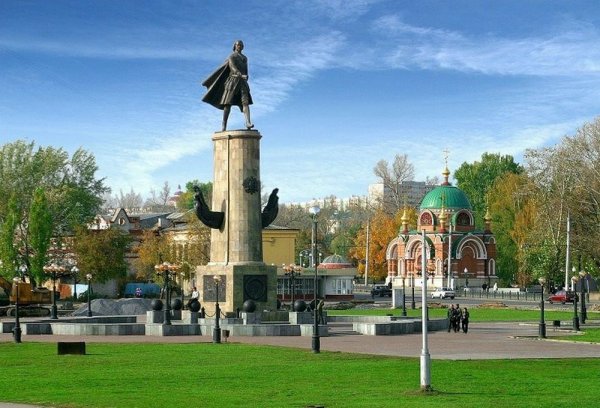 Соборная площадь Липецк