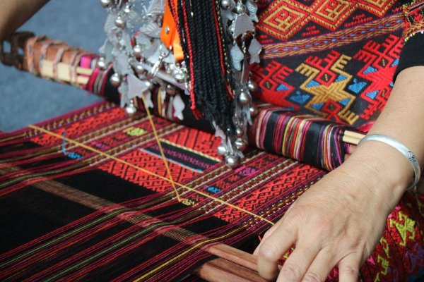 Ажурное Ткачество на ткацком станке