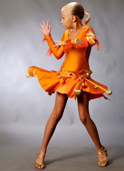 Наряды для танцев