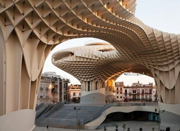 Комплекс Метрополь парасоль в Севилье