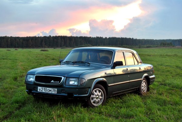 Автомобиль Волга 3110