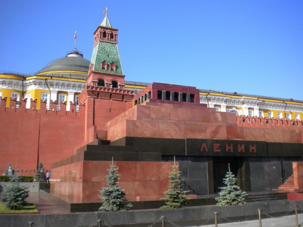 Мавзолей Владимира Ильича Ленина в Москве