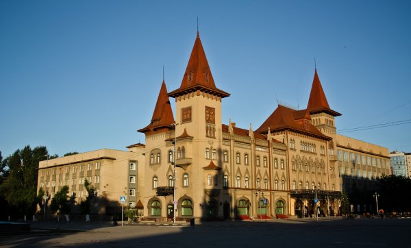Достопримечательности Саратова консерватория