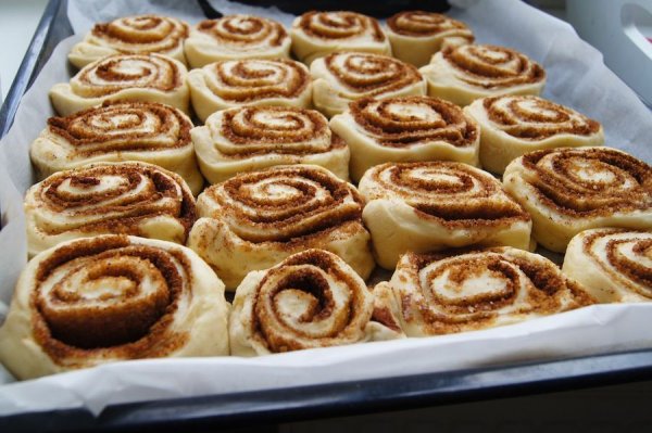 Cinnabon булочки с корицей