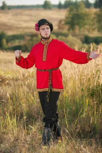 Мужской народный костюм