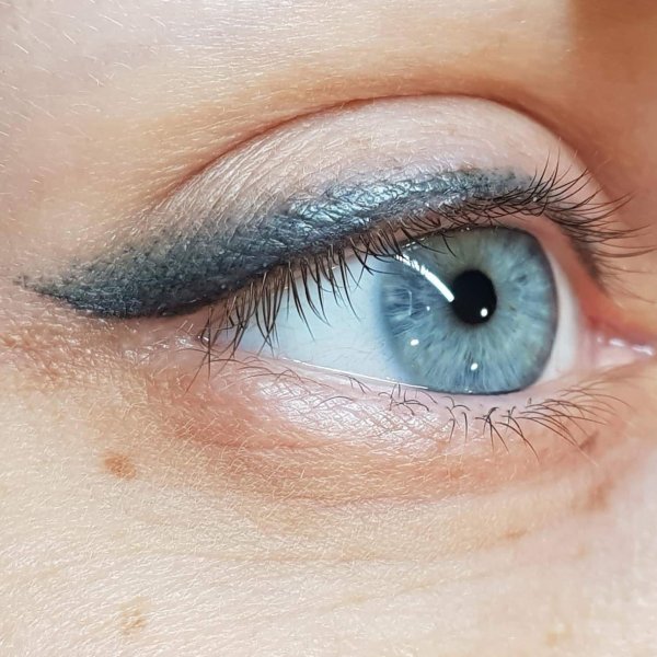 Перманентный макияж век стрелки межресничка