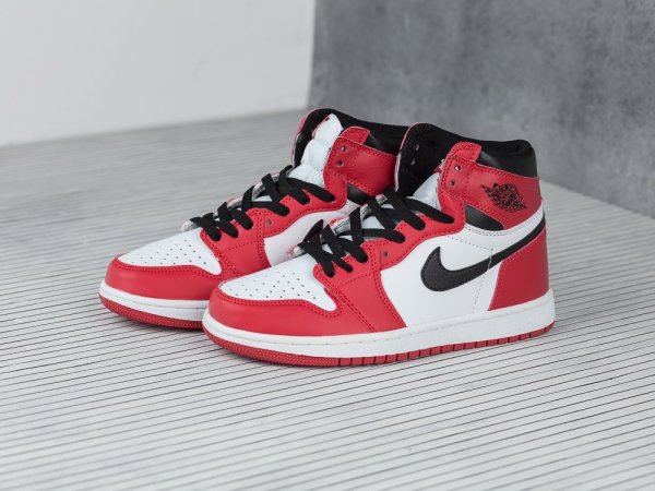 Кроссовки Air Jordan 1