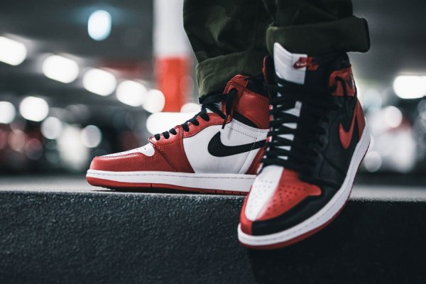Nike Air Jordan 1 homage to Home