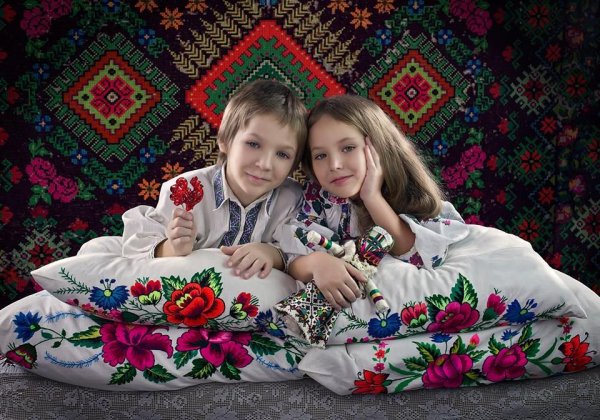 Ребенок в вышиванке