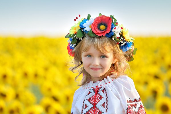 Украинские дети в вышиванках