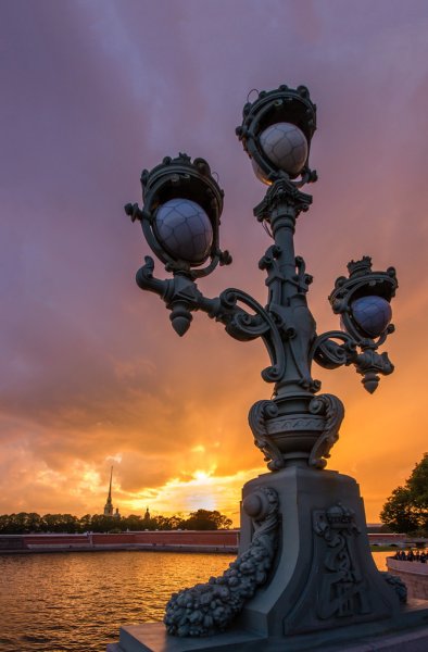 Троицкий мост в Санкт-Петербурге