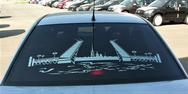 Арт тонирование автомобиля заднего стекла