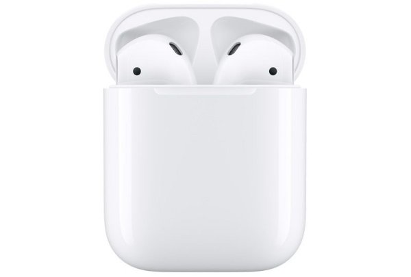 Наушники Apple AIRPODS на белом фоне