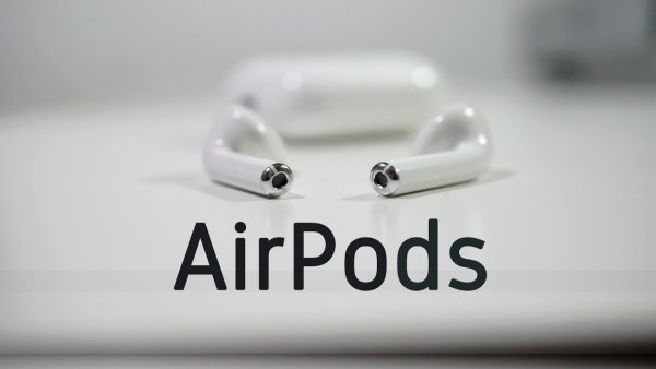 Рекламный баннер AIRPODS