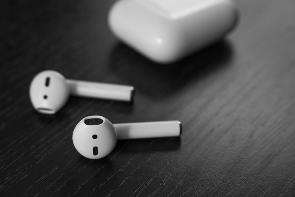 Apple AIRPODS 1