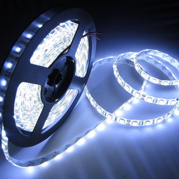 Светодиодная лента SMD 5050 60 led 12 v