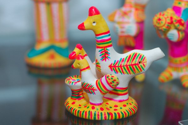 Глиняная народная игрушка свистулька