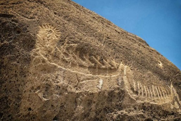 Гобустан Азербайджан наскальные рисунки