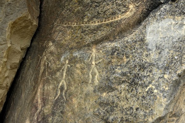 Наскальные рисунки Гобустана