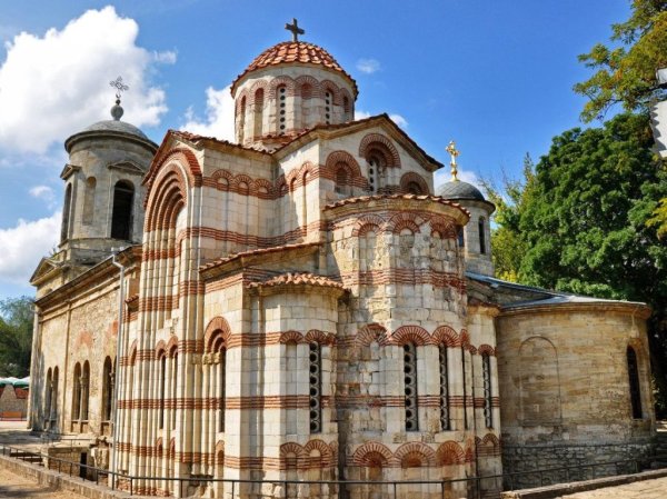 Храм Святого Иоанна Предтечи в Керчи купол