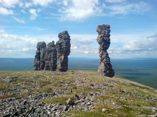Каменные идолы Балбанью Республика Коми