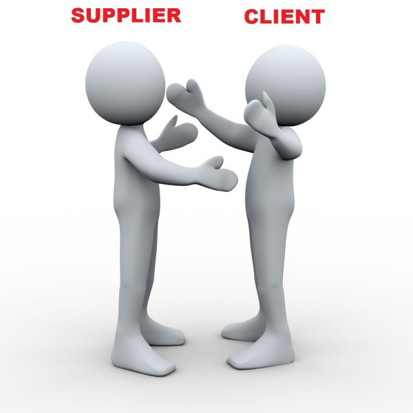 Человечек обнимает