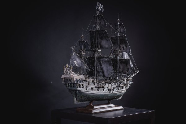 Корабль пиратов черная Жемчужина