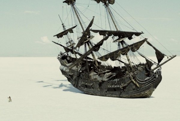 Галеон корабль черная Жемчужина