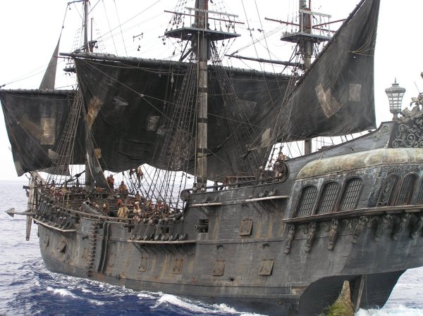 Пираты Карибского моря черная Жемчужина