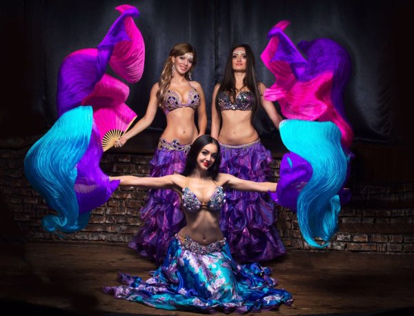 Беллиданс шоу Альмира