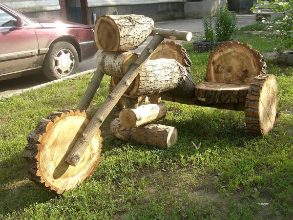 Фигуры из бревна для сада