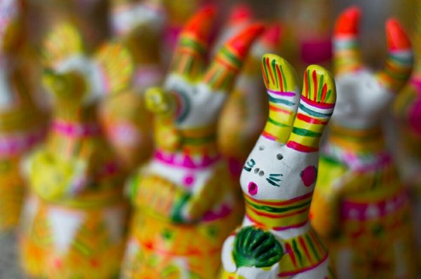 Филимоновская народная глиняная игрушка