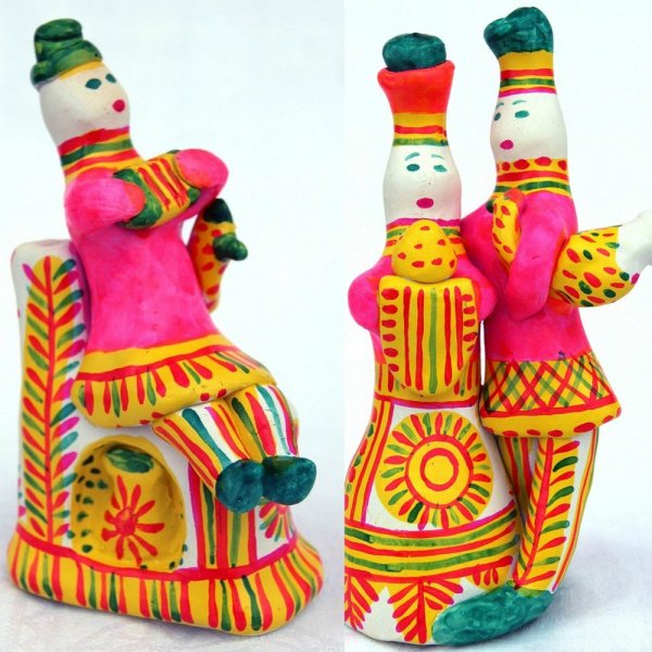Филимоновская глиняная свистулька
