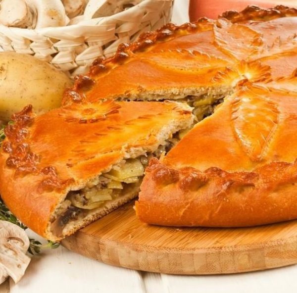 Пирог с картофелем и грибами