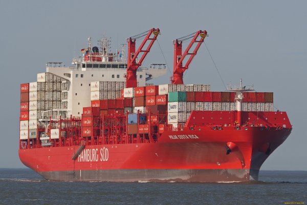 Океанский контейнеровоз OOCL