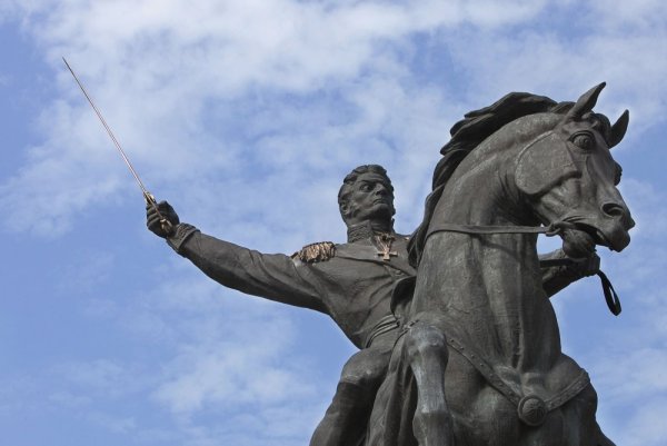 Памятник Багратиону